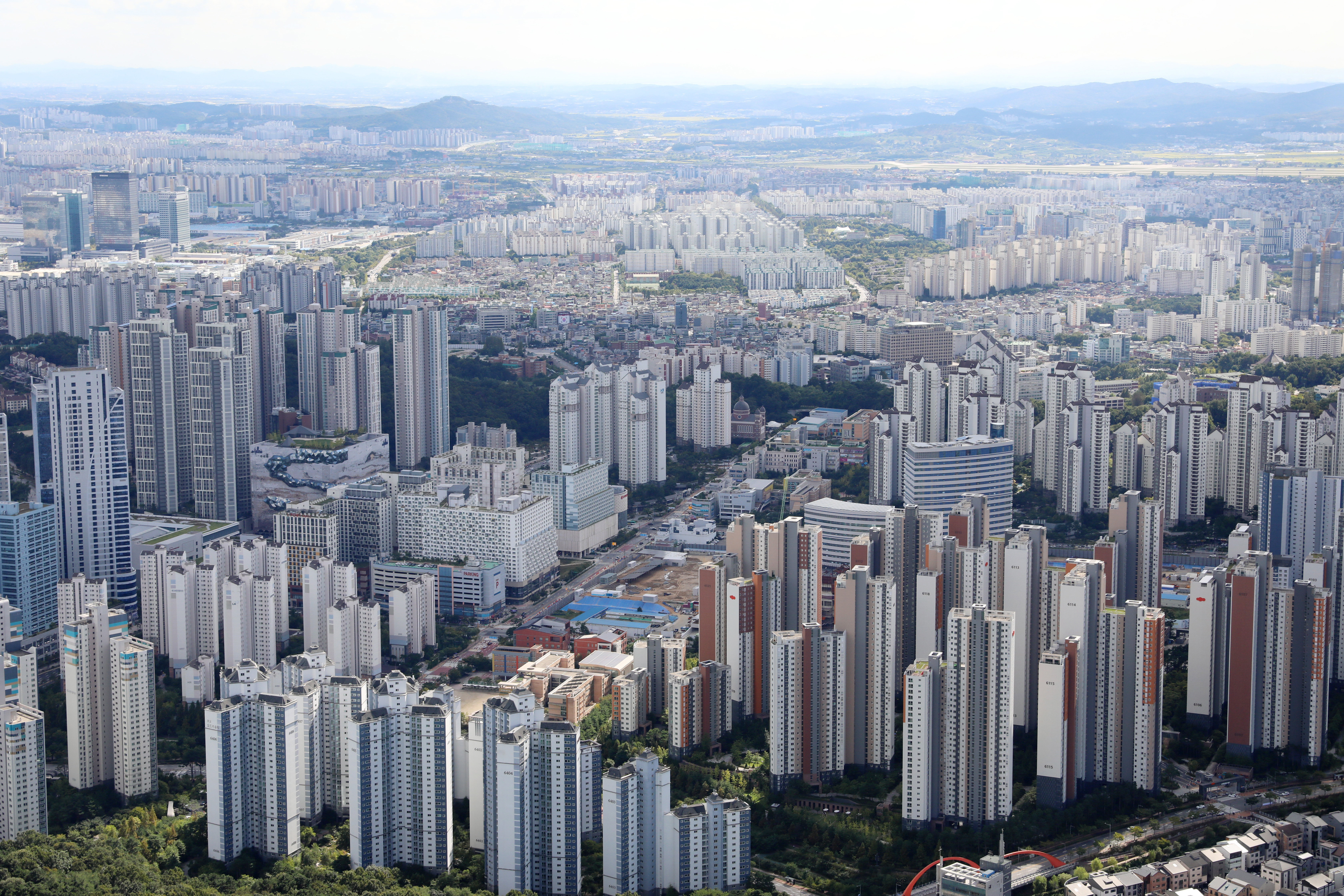 상공에서 바라본 수원 도심